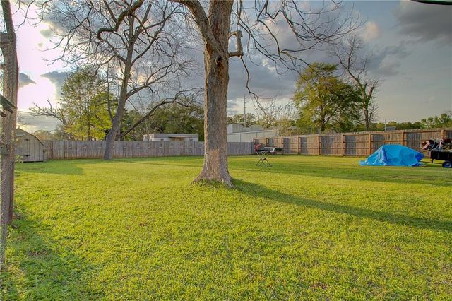 2360 Capital Drive, Mobile, AL 36695