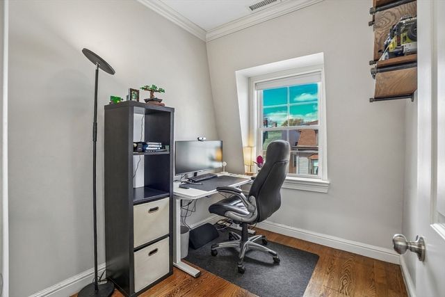 31 Brighton St 3, Boston, MA 02129