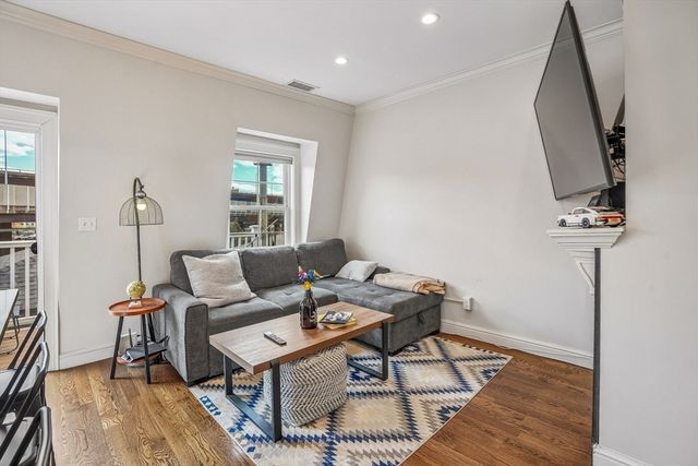 31 Brighton St 3, Boston, MA 02129