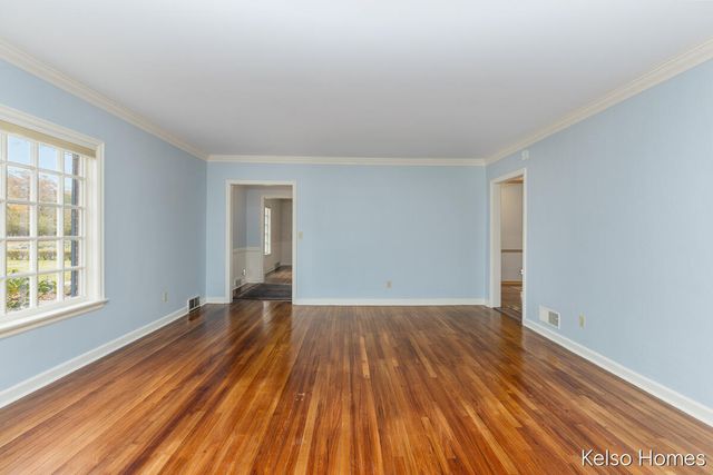 635 N Linden Street, Marshall, MI 49068