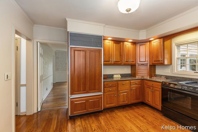 635 N Linden Street, Marshall, MI 49068