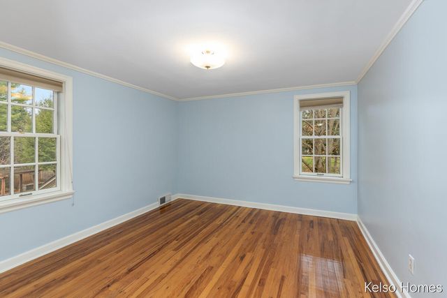 635 N Linden Street, Marshall, MI 49068