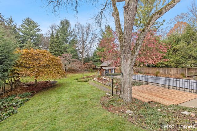 635 N Linden Street, Marshall, MI 49068