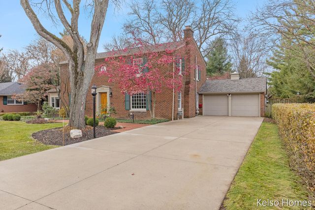 635 N Linden Street, Marshall, MI 49068