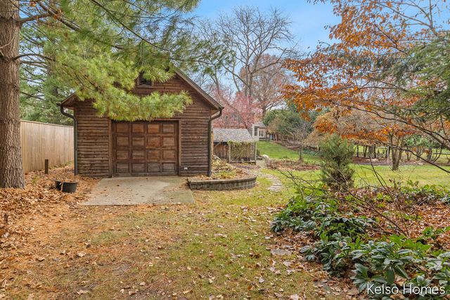 635 N Linden Street, Marshall, MI 49068