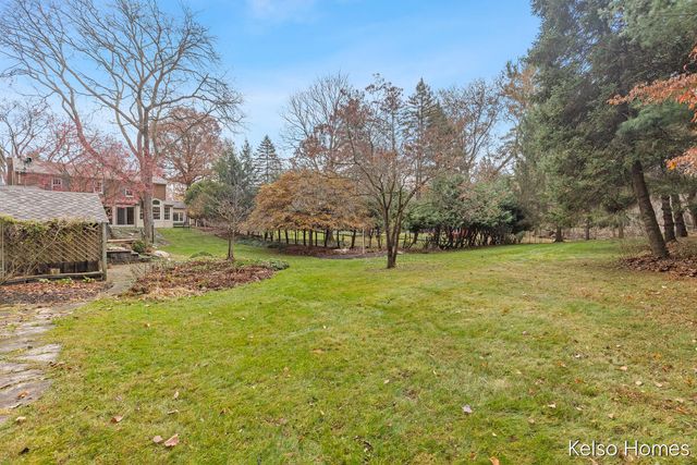 635 N Linden Street, Marshall, MI 49068