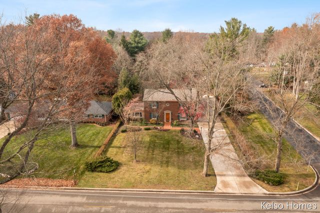 635 N Linden Street, Marshall, MI 49068