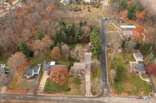 635 N Linden Street, Marshall, MI 49068