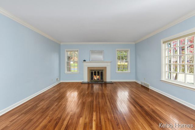 635 N Linden Street, Marshall, MI 49068