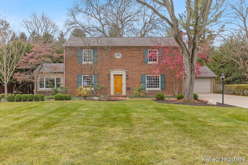 635 N Linden Street, Marshall, MI 49068