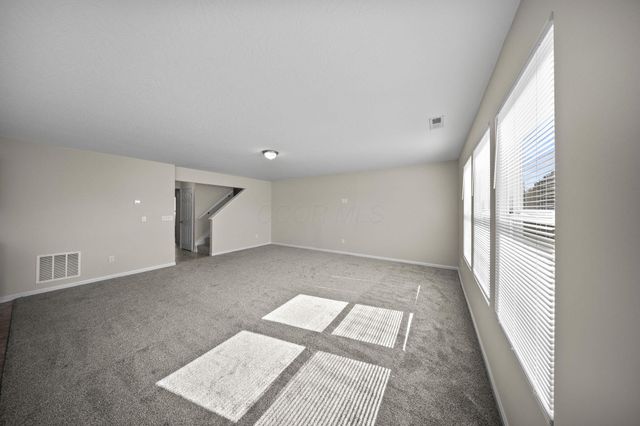 3691 Sugarbark Drive, Canal Winchester, OH 43110
