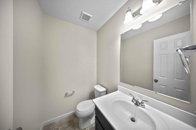 3691 Sugarbark Drive, Canal Winchester, OH 43110