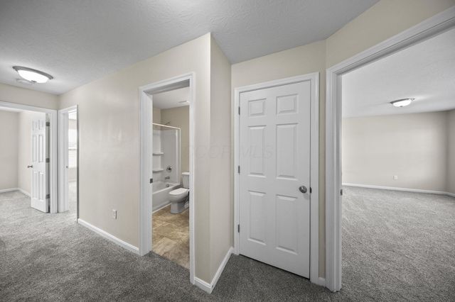3691 Sugarbark Drive, Canal Winchester, OH 43110