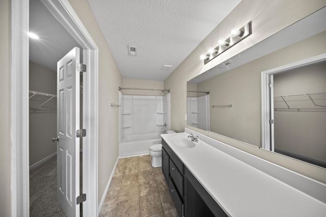 3691 Sugarbark Drive, Canal Winchester, OH 43110