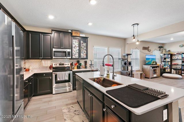 6761 EVENING DUSK Drive, Jacksonville, FL 32244