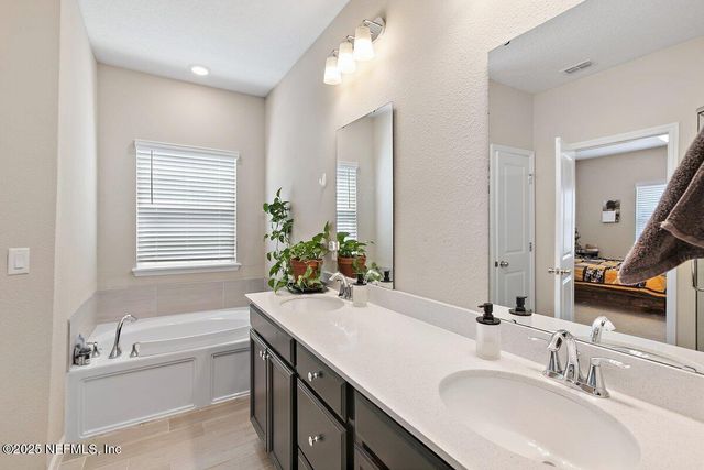 6761 EVENING DUSK Drive, Jacksonville, FL 32244