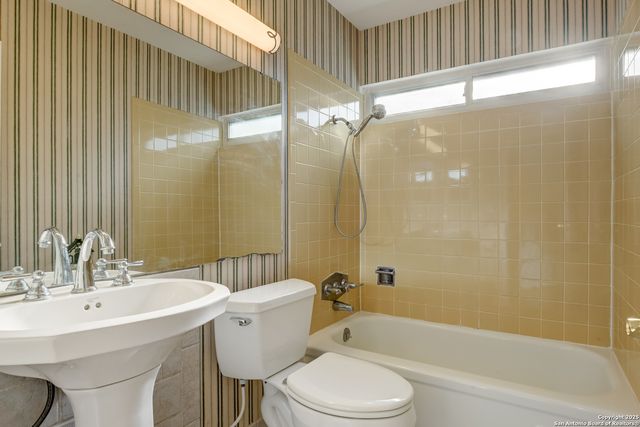 12401 Trailing Oaks, Live Oak, TX 78233