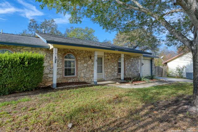 12401 Trailing Oaks, Live Oak, TX 78233