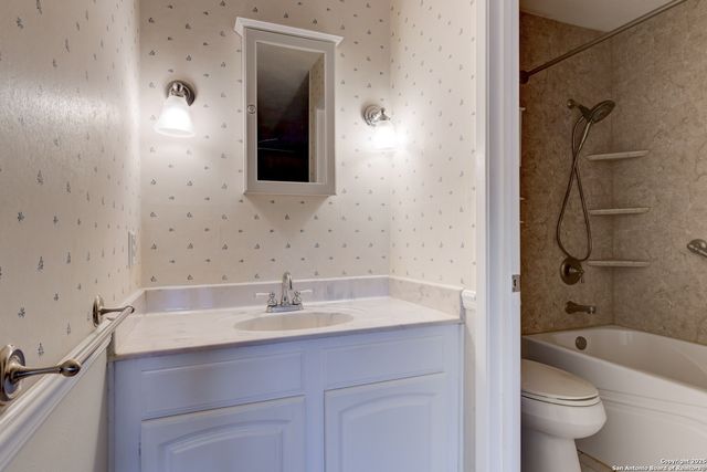 12401 Trailing Oaks, Live Oak, TX 78233