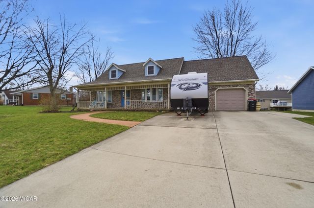 1103 Poppy Drive, Wapakoneta, OH 45895