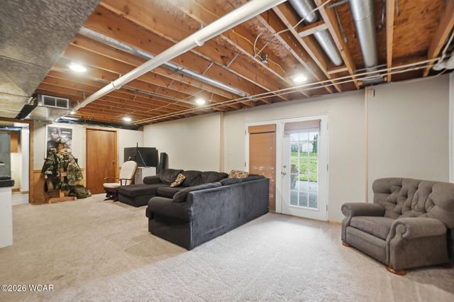 1103 Poppy Drive, Wapakoneta, OH 45895