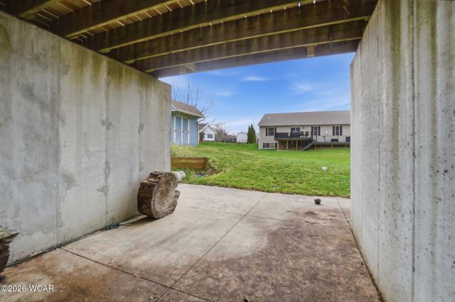 1103 Poppy Drive, Wapakoneta, OH 45895