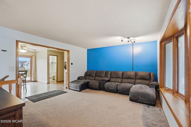 1103 Poppy Drive, Wapakoneta, OH 45895