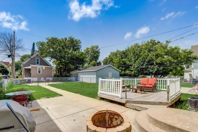 2029 N 28th STREET, Milwaukee, WI 53208