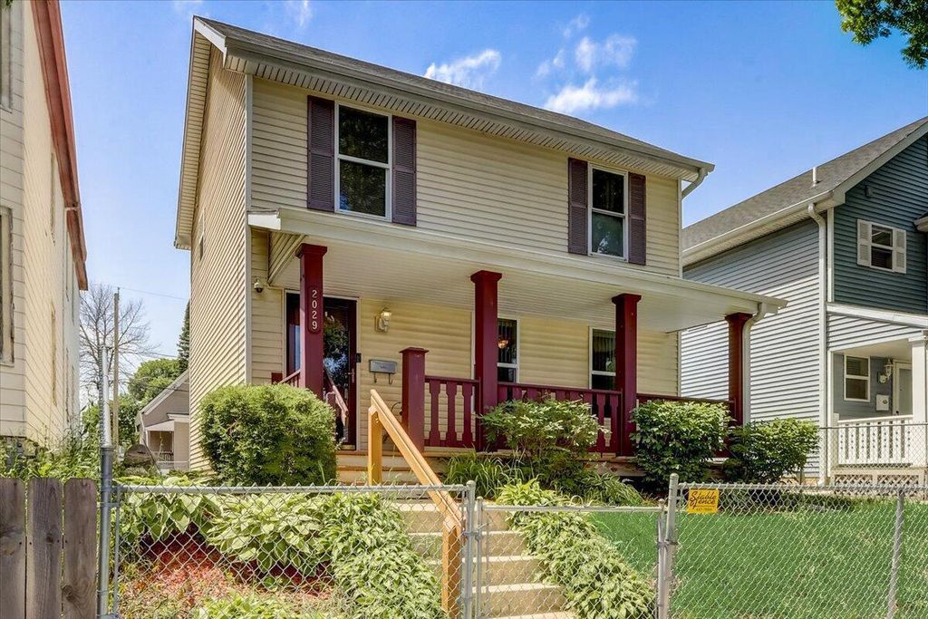 2029 N 28th STREET, Milwaukee, WI 53208