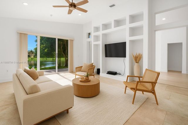2791 SW 190th Ave, Miramar, FL 33029
