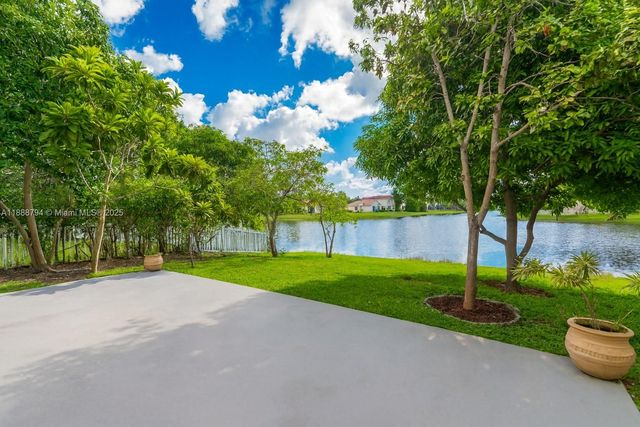 2791 SW 190th Ave, Miramar, FL 33029