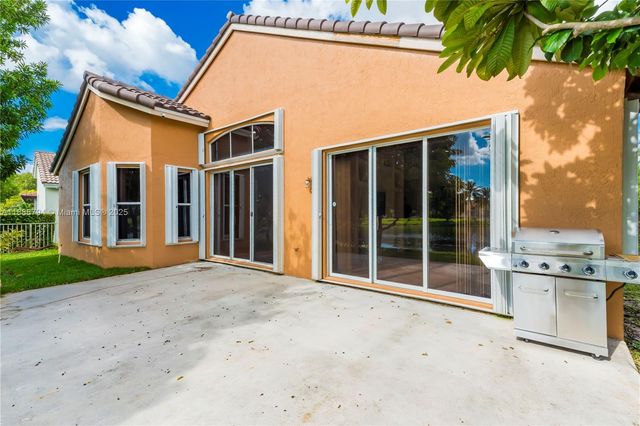 2791 SW 190th Ave, Miramar, FL 33029