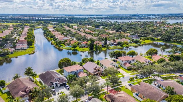 2791 SW 190th Ave, Miramar, FL 33029