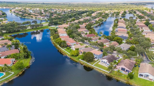 2791 SW 190th Ave, Miramar, FL 33029