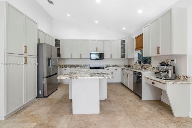 2791 SW 190th Ave, Miramar, FL 33029