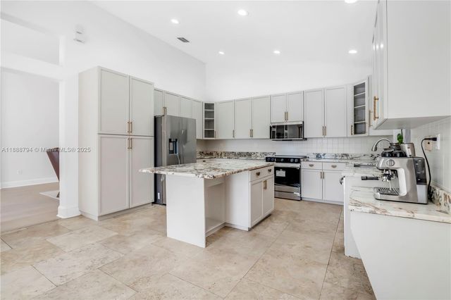 2791 SW 190th Ave, Miramar, FL 33029
