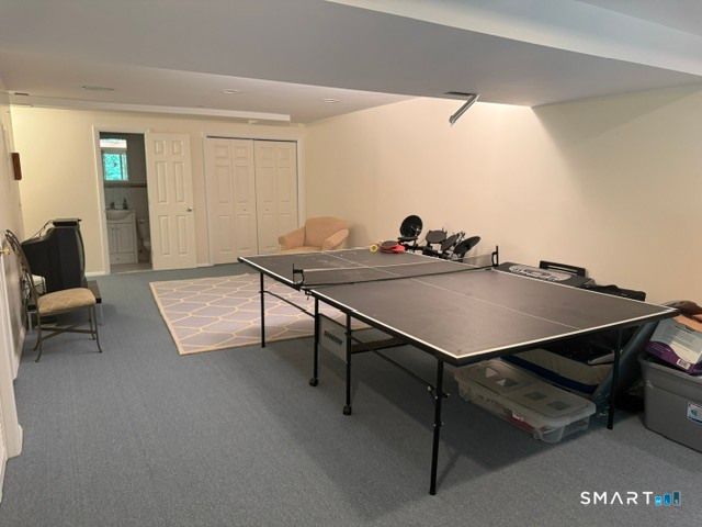 68 Foxbridge Village Road 68, Branford, CT 06405