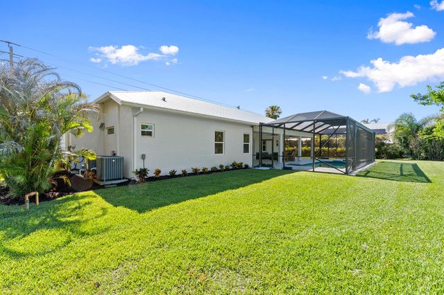 3213 SE Morningside Boulevard, Port St. Lucie, FL 34952