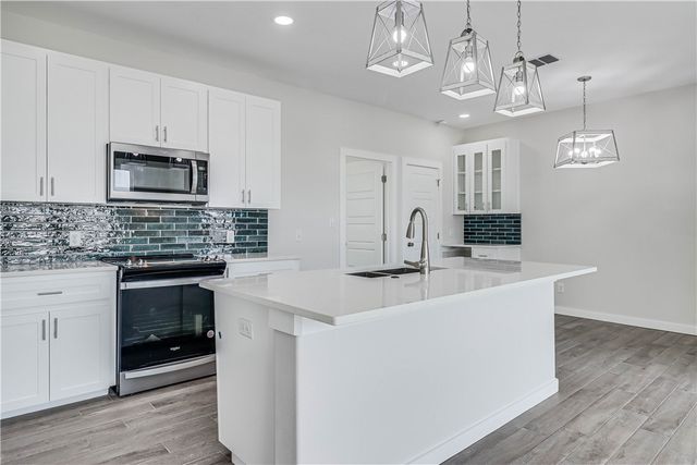 603 E Avenue G 203, Port Aransas, TX 78373