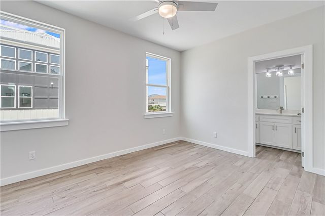 603 E Avenue G 203, Port Aransas, TX 78373