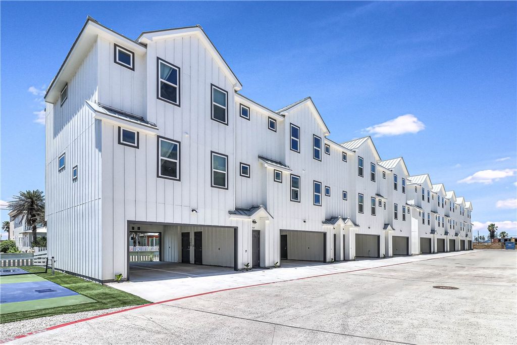 603 E Avenue G 203, Port Aransas, TX 78373