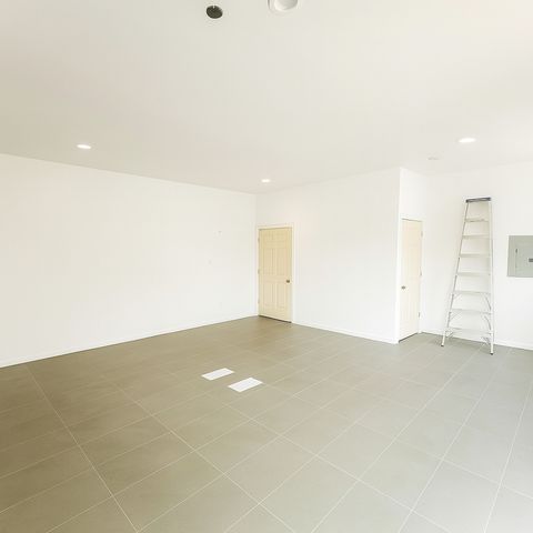 13345 S Baltimore Avenue, Chicago, IL 60633