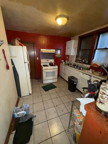 13345 S Baltimore Avenue, Chicago, IL 60633