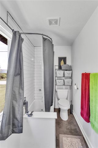 1747 Galilee Rd, Wampum, PA 16157