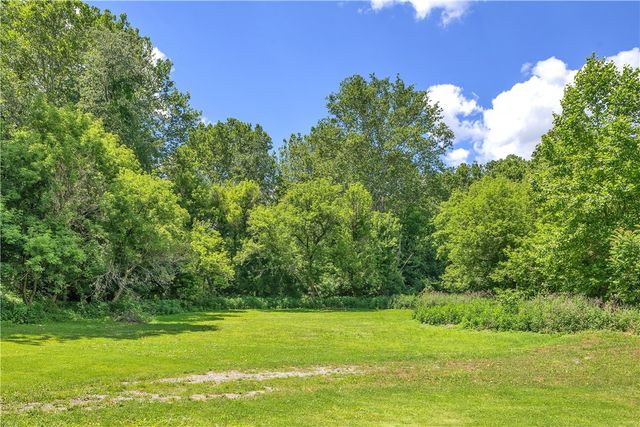 1747 Galilee Rd, Wampum, PA 16157