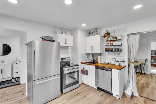 1747 Galilee Rd, Wampum, PA 16157