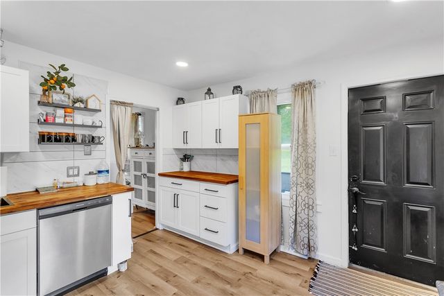 1747 Galilee Rd, Wampum, PA 16157