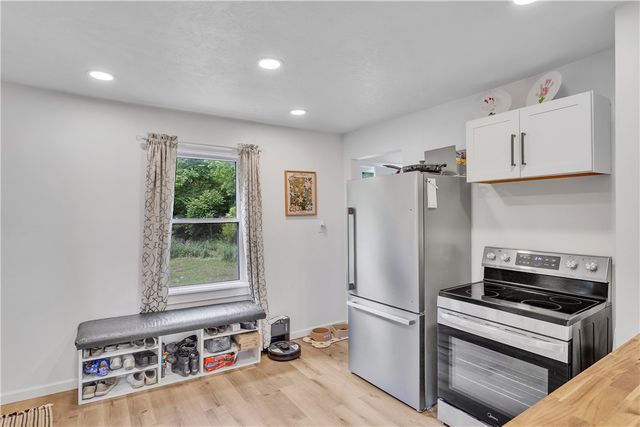 1747 Galilee Rd, Wampum, PA 16157