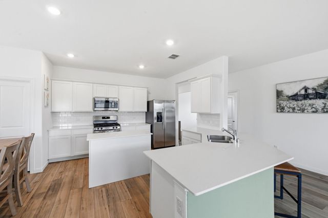 948 High Noon Drive, Fort Worth, TX 76052