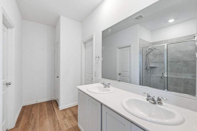 948 High Noon Drive, Fort Worth, TX 76052